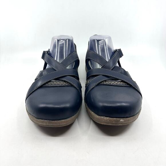 Clarks Roseville Step Flats Round Toe Closed Toe Leather Navy Womens Size US 11M - Picture 3 of 9